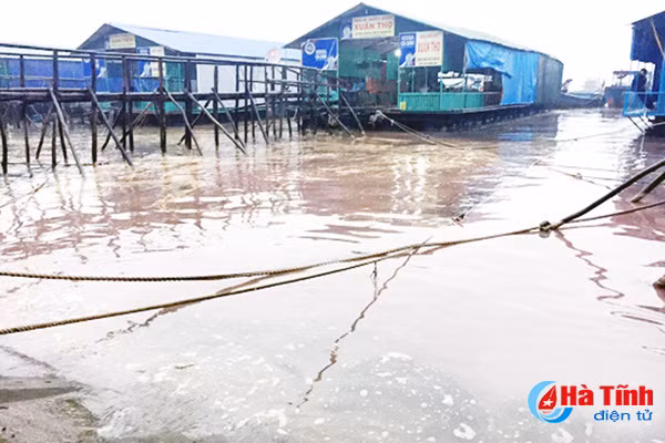 hien tuong tao no hoa thuong xuat hien vao thoi diem giao mua