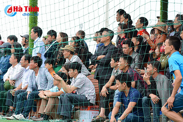 “Messi Hà Tĩnh” ghi 5 bàn trong một trận đấu ở Hội khỏe Phù Đổng