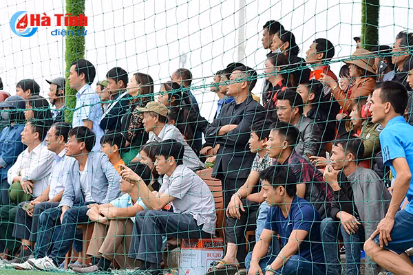 “Messi Hà Tĩnh” ghi 5 bàn trong một trận đấu ở Hội khỏe Phù Đổng