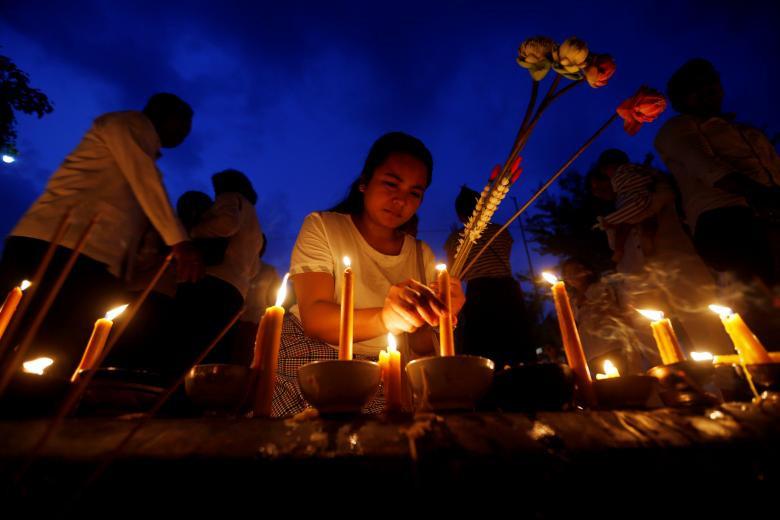 khong khi mung dai le vesak o khap noi tren the gioi
