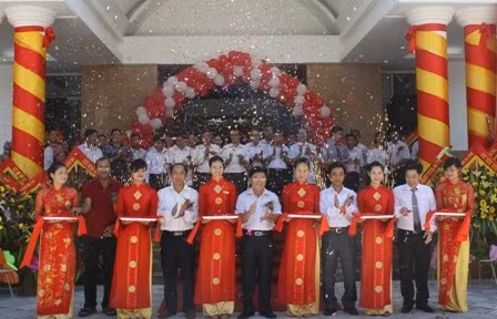 khai truong white palace hotel