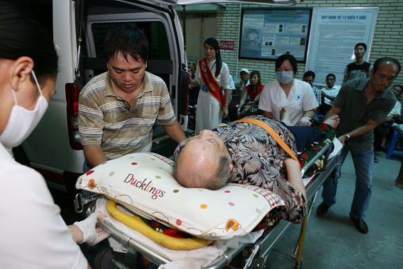 khuyen cao hoi chung tim sau ky nghi le