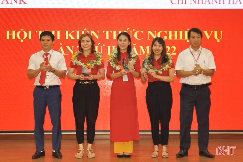Agribank Chi nhánh Hà Tĩnh II tổ chức hội thi kiến thức nghiệp vụ năm 2022