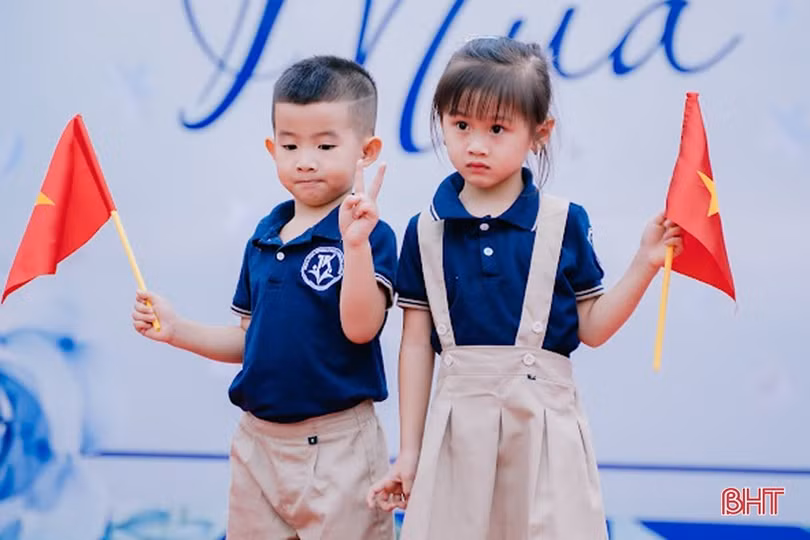 Hơn 500 học sinh Trường Mầm non Trung Kiên vui khai giảng năm học mới