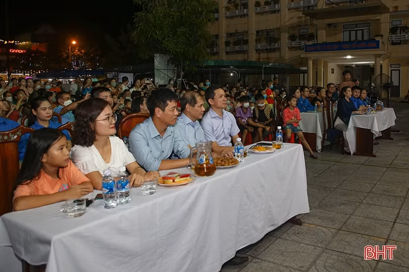 Đêm hội trăng rằm ở Bệnh viện Phục hồi chức năng Hà Tĩnh 