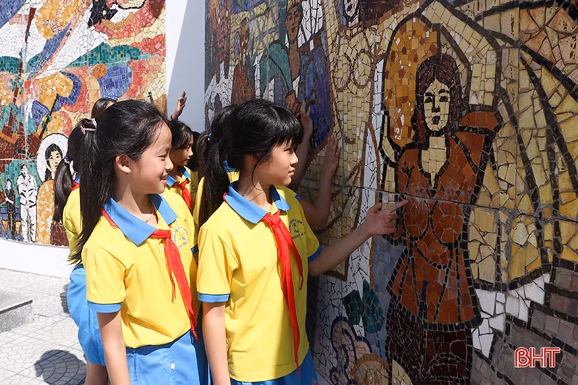 Khơi dậy lòng yêu nước cho học sinh trên vùng quê cách mạng ở Hà Tĩnh