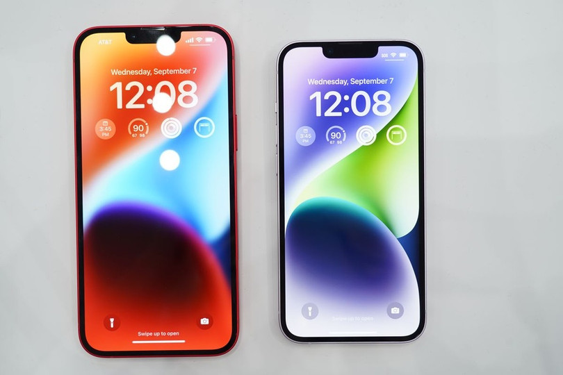 Apple khéo léo tăng giá bán iPhone