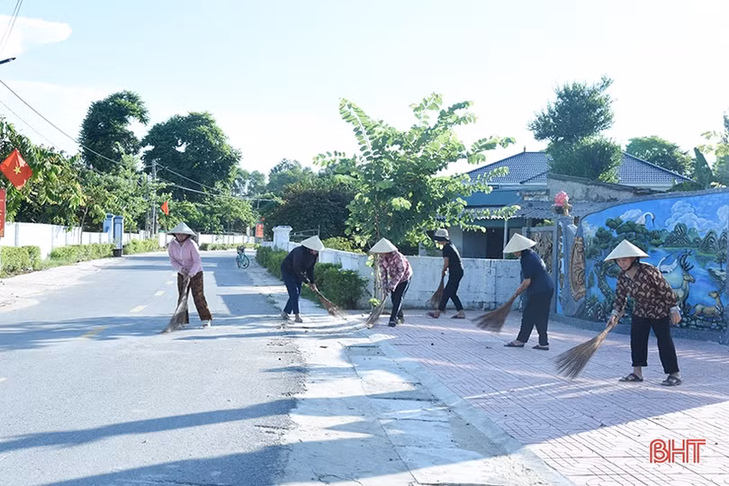 Cán bộ, đảng viên tiên phong xây dựng NTM kiểu mẫu ở xã ven biển Hà Tĩnh