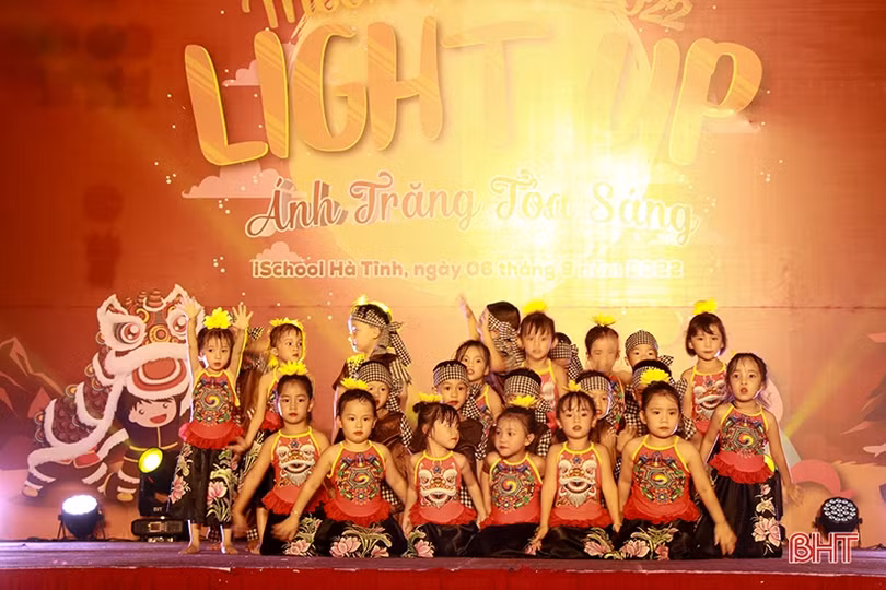 Học sinh ischool Hà Tĩnh hào hứng với đêm hội trăng rằm