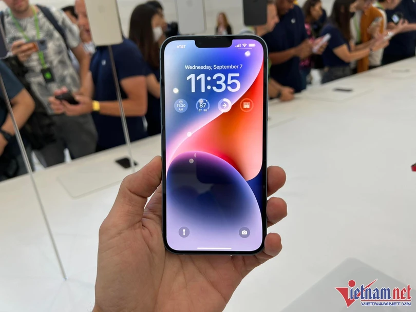 iPhone 14 vừa ra mắt đã có giá chính hãng tại Việt Nam