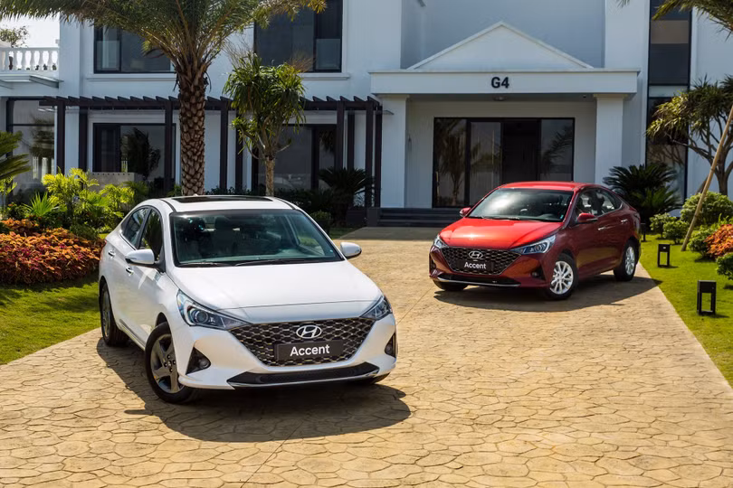 Nhiều mẫu ôtô tiếp tục giảm giá, Hyundai Creta hết “bia kèm lạc”