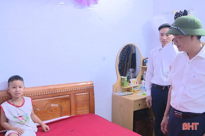 Tập trung dập tắt 4 ổ dịch sốt xuất huyết tại phường Kỳ Phương