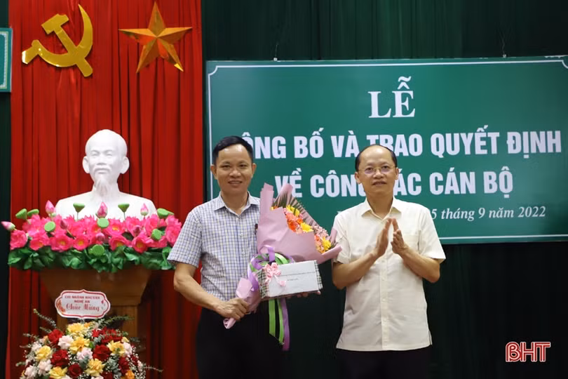 Bổ nhiệm Giám đốc Chi nhánh Ngân hàng Chính sách xã hội Hà Tĩnh