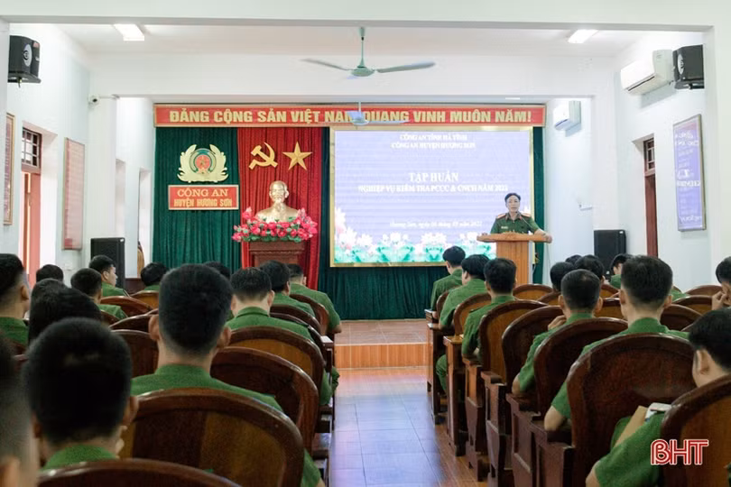 Nâng cao kỹ năng nghiệp vụ PCCC cho lực lượng công an huyện Hương Sơn