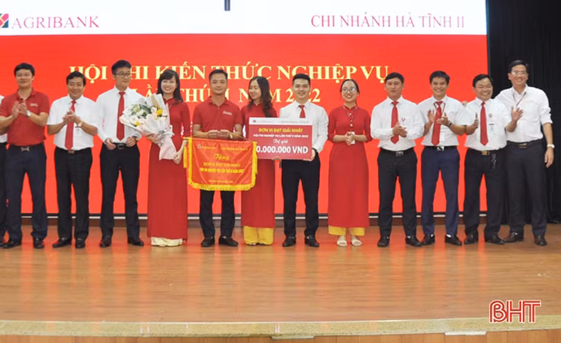 Agribank Chi nhánh Hà Tĩnh II tổ chức hội thi kiến thức nghiệp vụ năm 2022