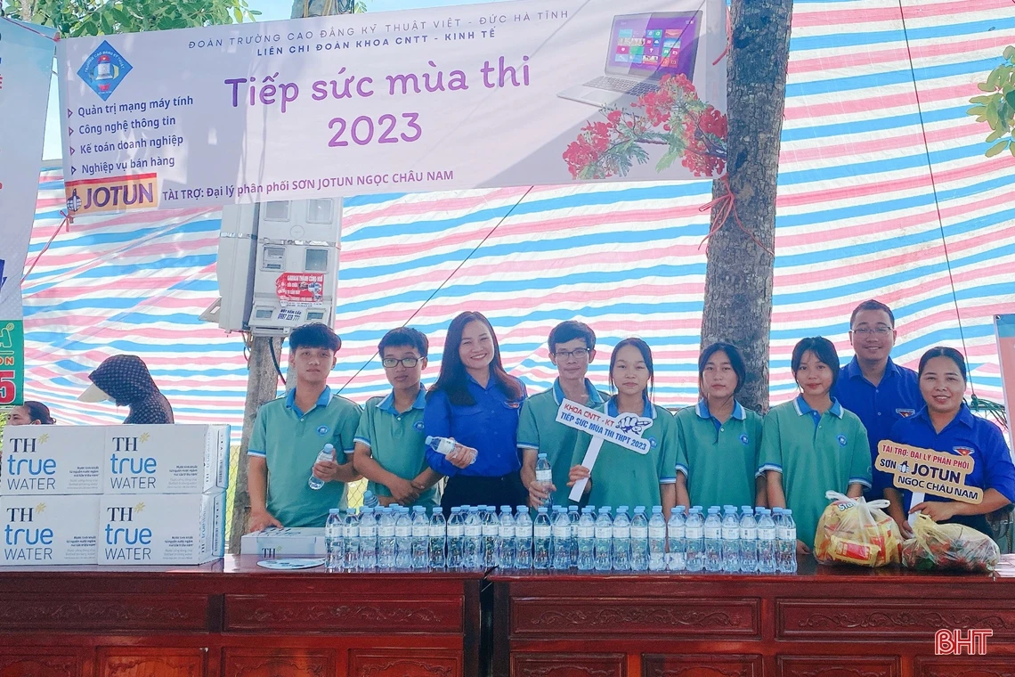 Những khoảnh khắc đáng nhớ trong ngày đầu Kỳ thi tốt nghiệp THPT