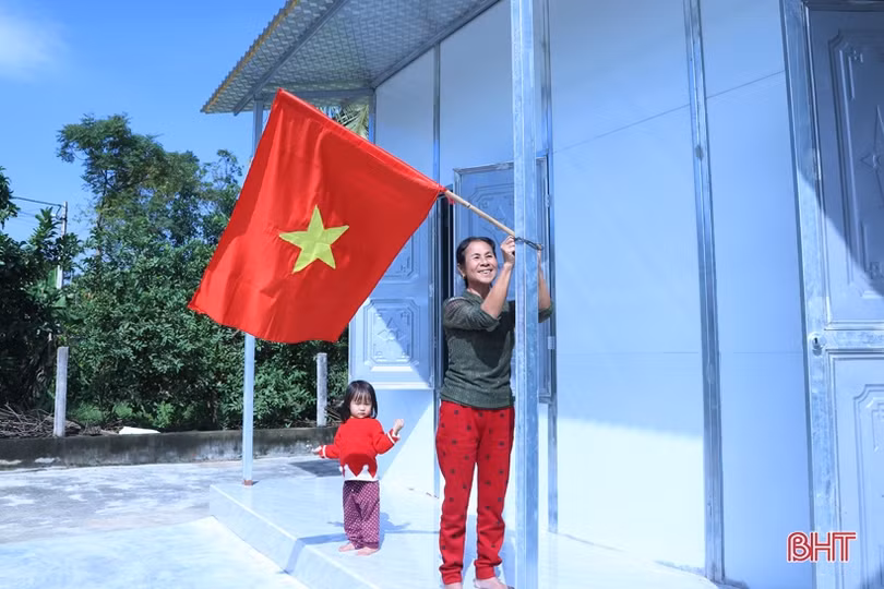 Xuân ấm trong những ngôi nhà thắm nghĩa Đảng, tình dân