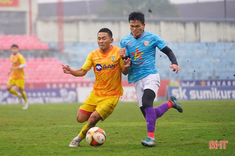 CLB Hồng Lĩnh Hà Tĩnh nghỉ tết muộn, hội quân sớm