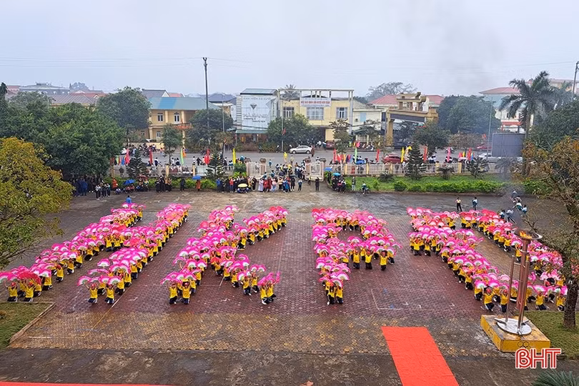 Hơn 1.300 VĐV tham gia Hội khỏe Phù Đổng huyện Nghi Xuân