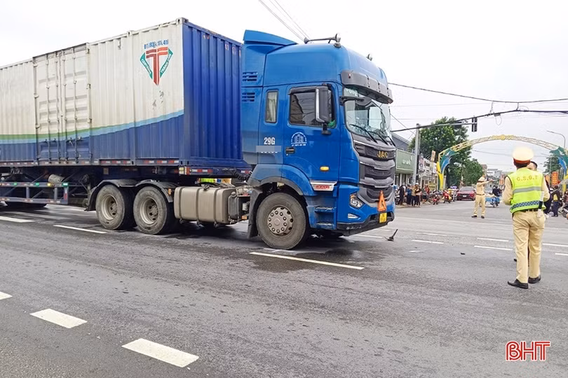 Cảnh báo nguy cơ tai nạn giao thông đối với người cao tuổi 