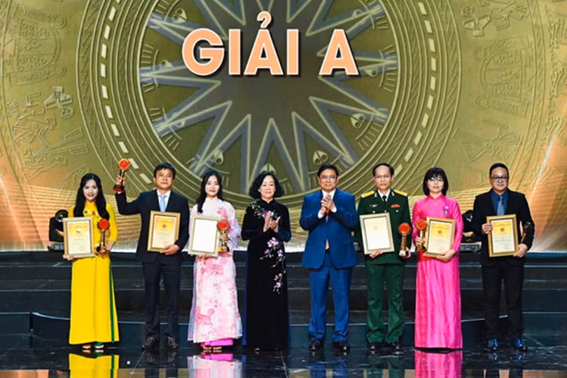 72 tác phẩm đạt Giải Báo chí toàn quốc về xây dựng Đảng lần thứ VIII