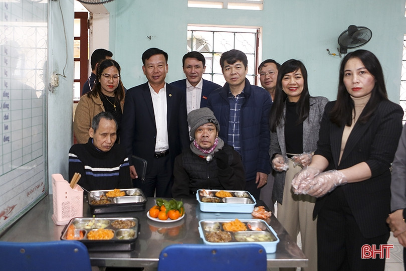 Tết sum vầy tại Trung tâm Điều dưỡng người có công và bảo trợ xã hội