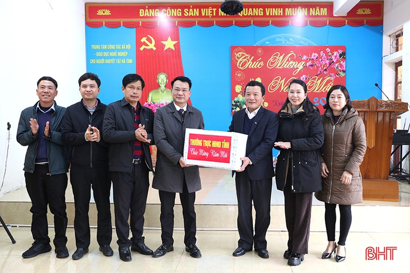 Đảm bảo các đối tượng bảo trợ xã hội được đón tết đầm ấm, đủ đầy