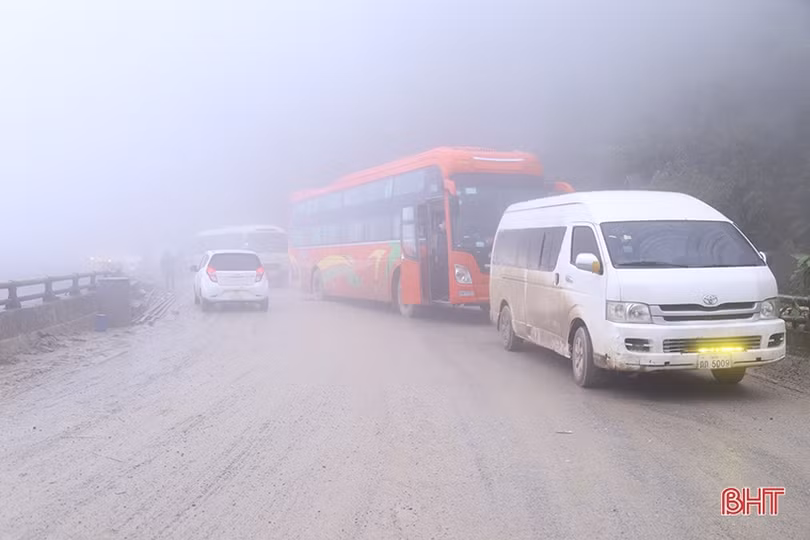 Kiểm tra, kiểm soát đảm bảo an toàn giao thông trên các cung đường