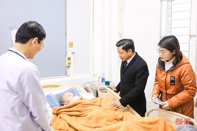 Nhiều phần quà gửi tặng học sinh, bệnh nhân khó khăn