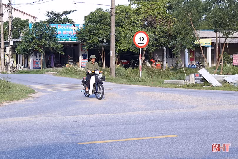 Cảnh báo nguy cơ tai nạn giao thông đối với người cao tuổi 