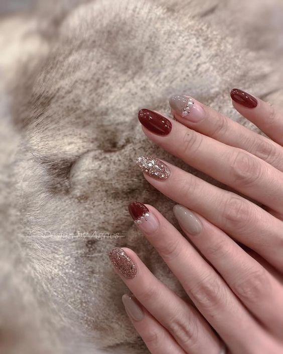 Mẫu nails tone đỏ đón tết