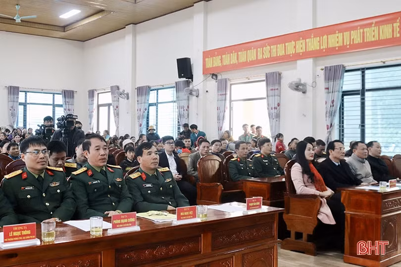 Nhiều hoạt động ý nghĩa, ấm tình quân dân ở Vũ Quang