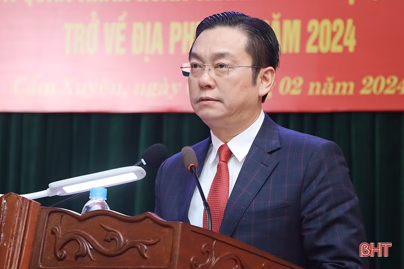 Cẩm Xuyên động viên thanh niên lên đường làm nhiệm vụ bảo vệ Tổ quốc