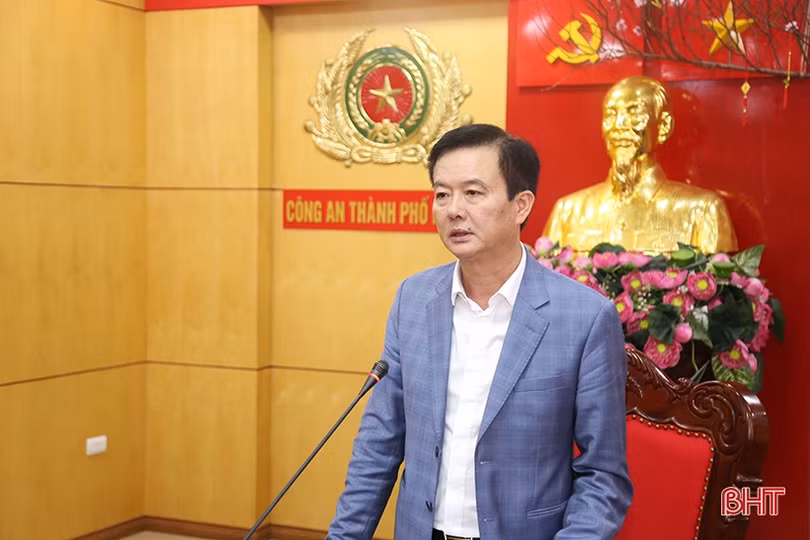 Triển khai hiệu quả các giải pháp, giữ bình yên cho Nhân dân vui xuân, đón tết