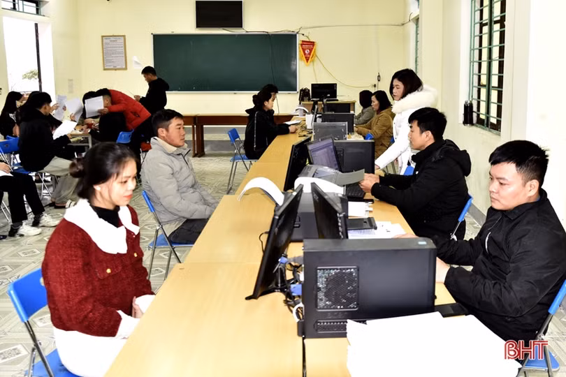 Hàn Quốc gỡ lệnh cấm, lao động Hà Tĩnh phấn khởi đăng ký dự thi tiếng Hàn