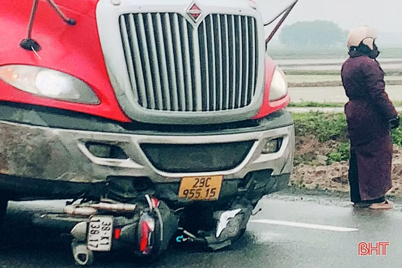 Cảnh báo nguy cơ tai nạn giao thông đối với người cao tuổi 