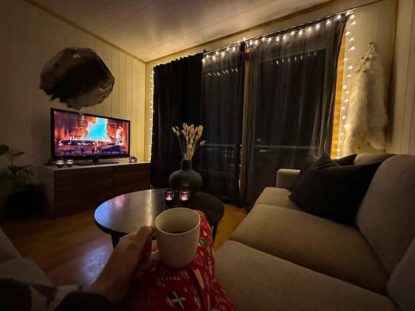 Đêm vùng cực ảnh 2 Sống ở nơi cả ngày chỉ toàn bóng tối