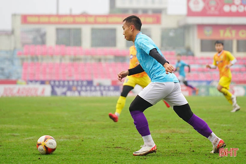 CLB Hồng Lĩnh Hà Tĩnh nghỉ tết muộn, hội quân sớm