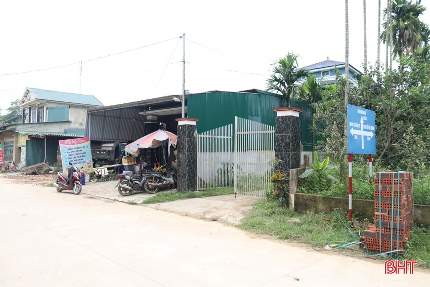 Ngôi nhà của chị Phan Thị L. (thôn Trung Thành, xã Điền Mỹ) chưa nộp thuế xây dựng nhà ở tư nhân. bqbht_br_img-6834.jpg