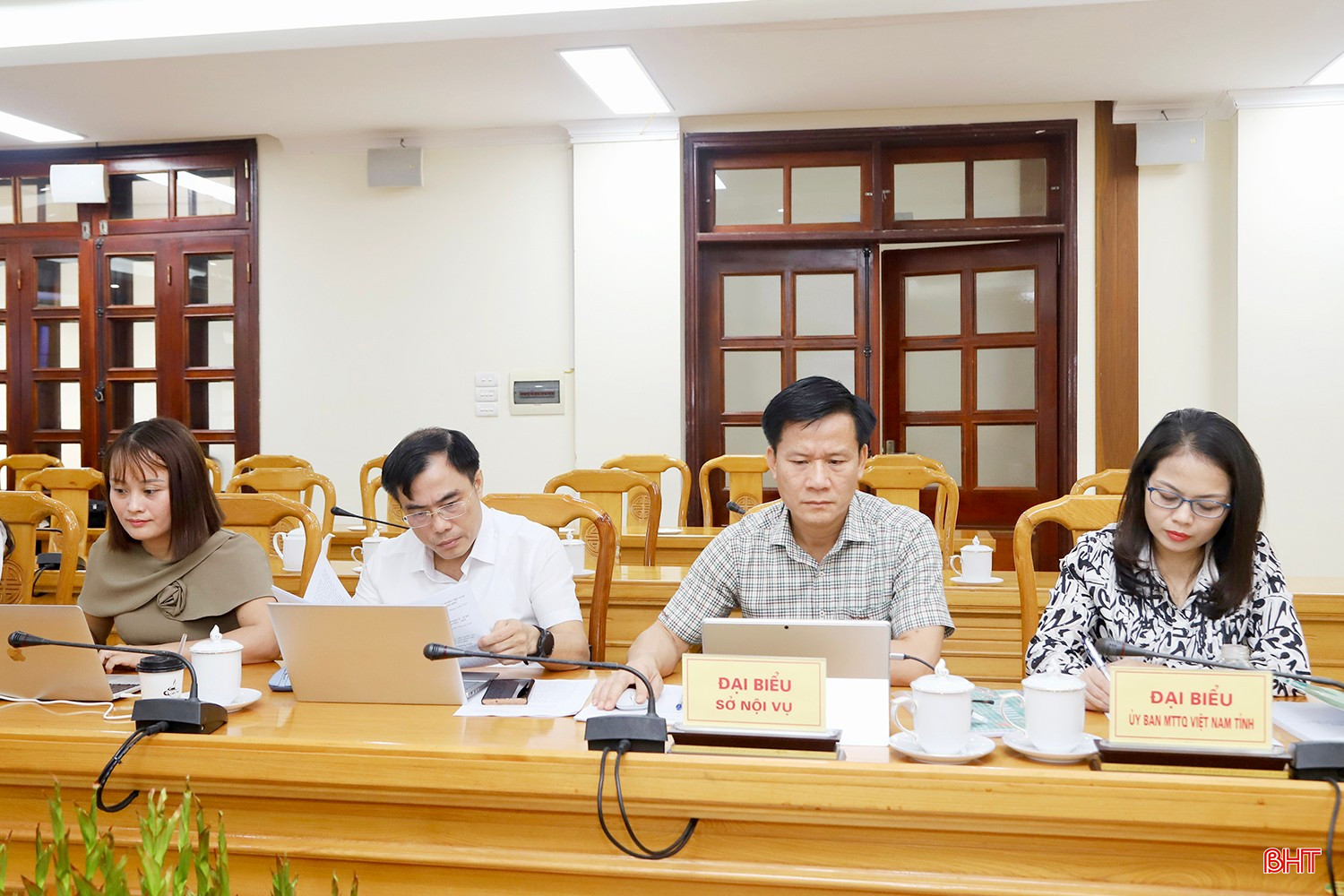 Đại biểu tham dự hội nghị tại điểm cầu Hà Tĩnh. bqbht_br_img-1083-copy-3296.jpg