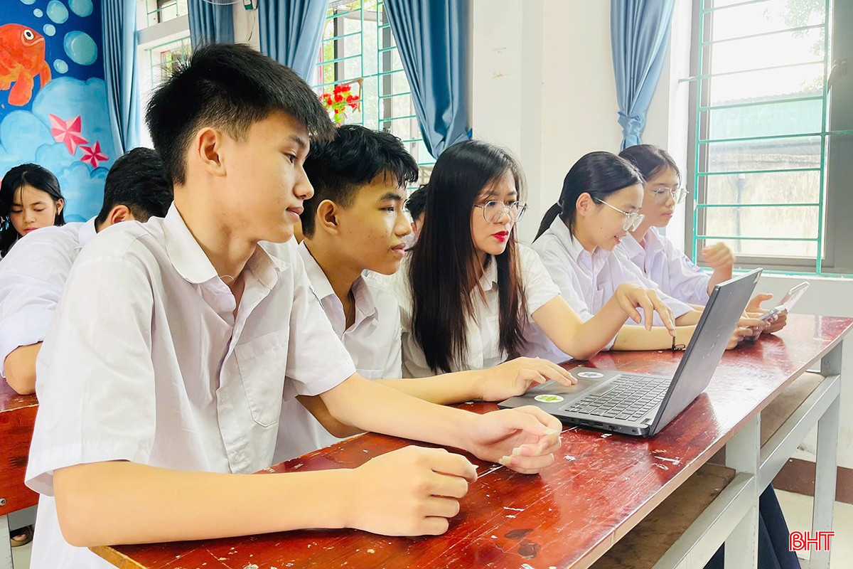 ឆ្នាំនេះ សិស្សថ្នាក់ទី 9 និងទី 12 ចាប់ផ្តើមចូលរៀនមុនពីរសប្តាហ៍។ bqbht_br_0495d7f3c5084d561419-copy.jpg