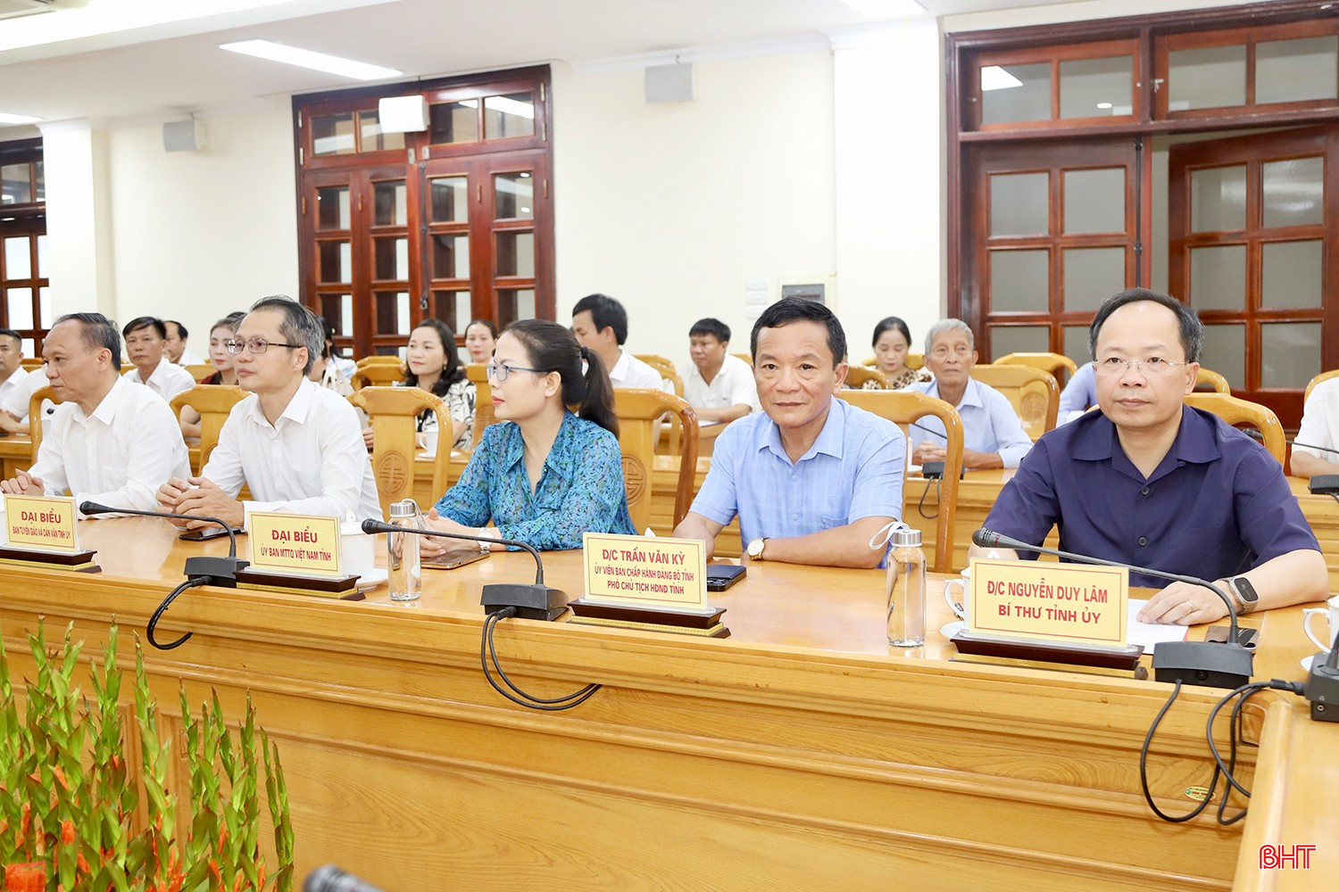 Bí thư Tỉnh ủy Nguyễn Duy Lâm và các đại biểu tham dự buổi gặp mặt. bqbht_br_img-9923-copy.jpg