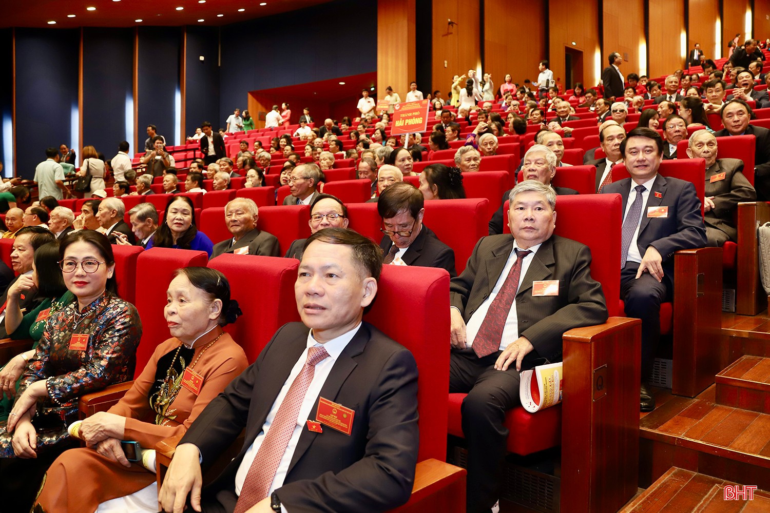 ĐBQH đoàn Hà Tĩnh qua các thời kỳ tham dự buổi gặp mặt. bqbht_br_img-2779-3-copy.jpg
