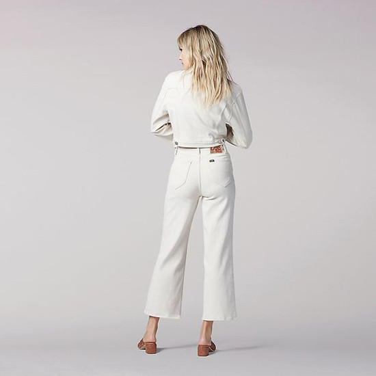 Các kiểu giày đế thấp cho chị em văn phòng không thể bỏ qua