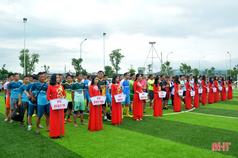 12 câu lạc bộ tranh tài Giải Bóng đá Kỳ Anh League lần thứ nhất