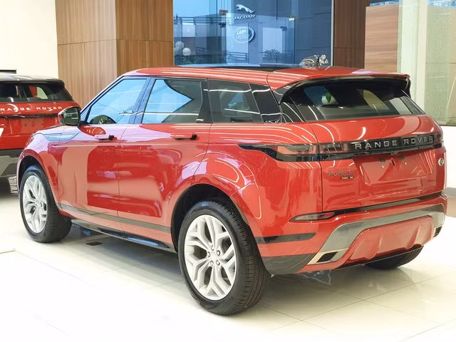 Cận cảnh Range Rover Evoque 2020 vừa về Việt Nam, giá 3,68 tỷ đồng