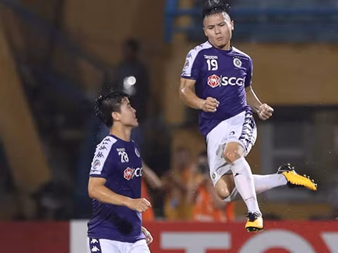 Chanathip gọi, Quang Hải trả lời