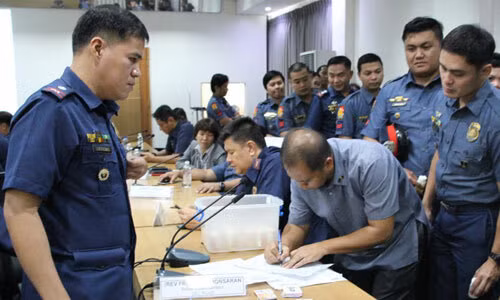 Malaysia phát hiện hơn 100 cảnh sát dương tính với ma túy