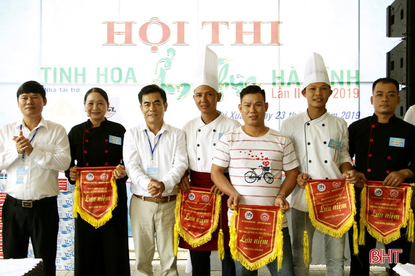 12 đội tranh tài “Tinh hoa ẩm thực Hà Tĩnh lần thứ 2”