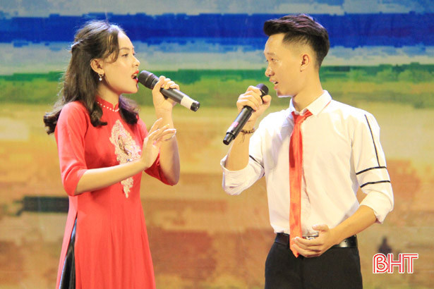 Gần 100 tiết mục tham gia hội diễn nghệ thuật quần chúng ở Nghi Xuân
